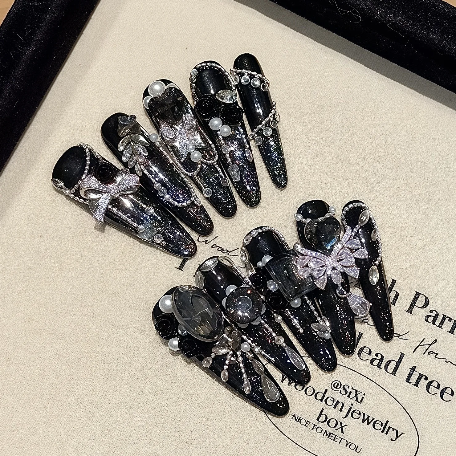10PCS Press On Acyrlic Nails 3D Metal Bow Decor Handmade Flash Almond False Nails Heavy Industry Luxury Fake Nail Long Removable
10PCS Press On Acyrlic Nails 3D Metal Bow Decor Handmade Flash Almond False Nails Heavy Industry Luxury Fake Nail Long Removable