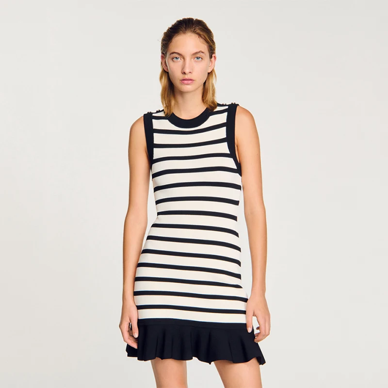 Новое женское трикотажное платье MaSandeS весна-лето с цветными полосками, оборками и А-образным силуэтом для молодых женщин
Новое женское трикотажное платье MaSandeS весна-лето с цветными полосками, оборками и А-образным силуэтом для молодых женщин