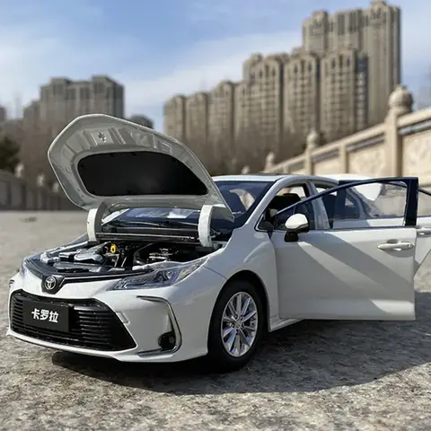 Maßstab 1:18 Legierung Corolla Druckguss Auto Metall Modell Simulation Auto Fahrzeuge Sammlung Junge Ornamente Geschenk