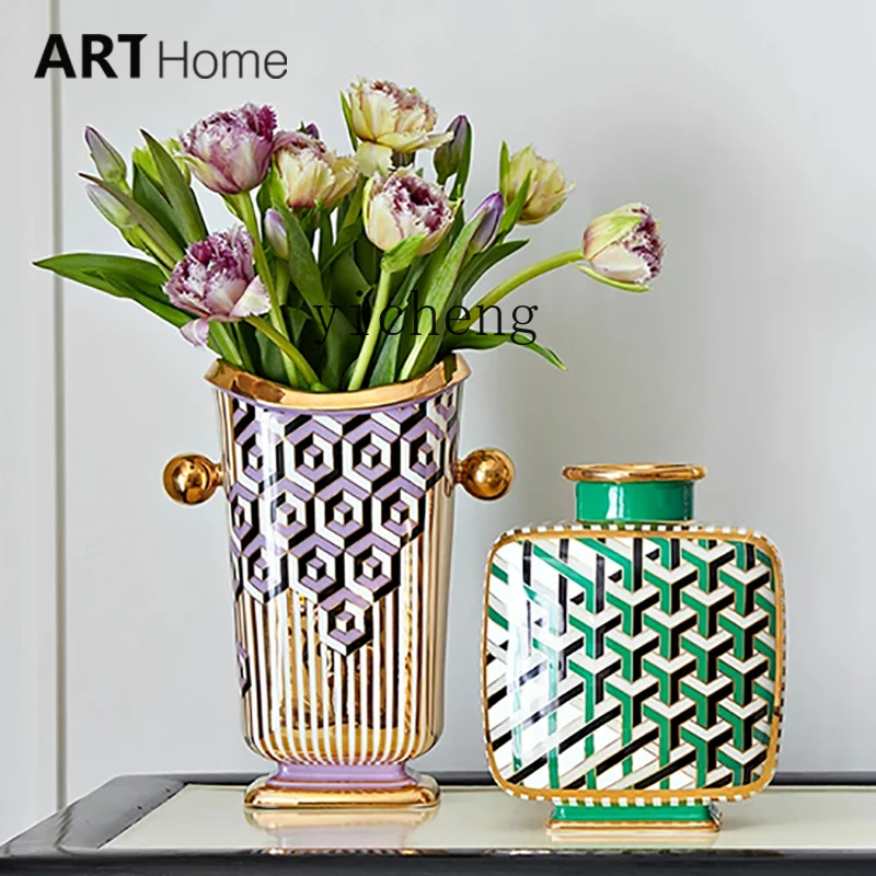 ZK American vase light luxury entrance living room ornament artwork home accessories
ZK American vase light luxury entrance living room ornament artwork home accessories