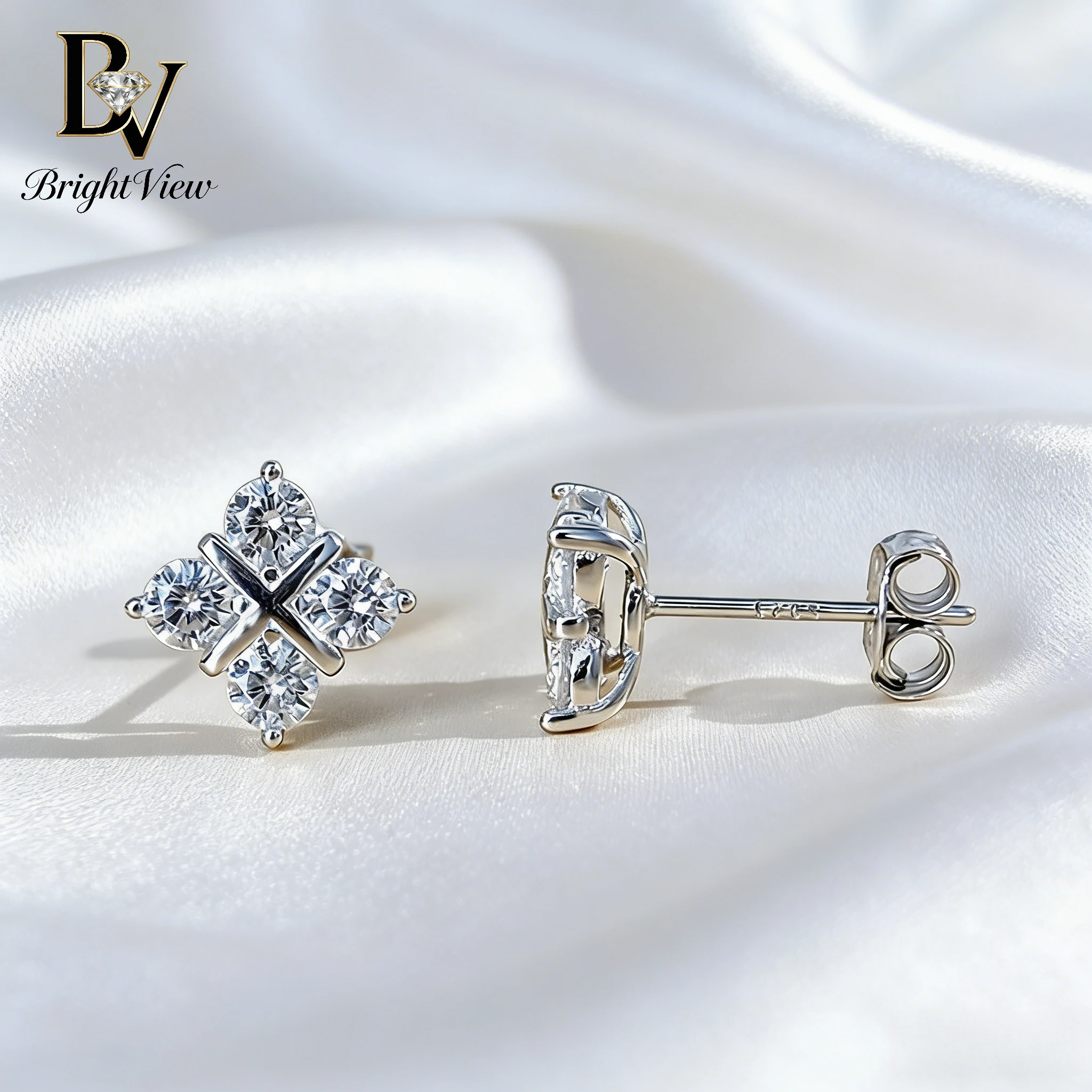 S925 Sterling Silver Four Leaf Clover Square Stud Earrings D Color VVS1 Moissanite for Women Real Silver Certified
S925 Sterling Silver Four Leaf Clover Square Stud Earrings D Color VVS1 Moissanite for Women Real Silver Certified