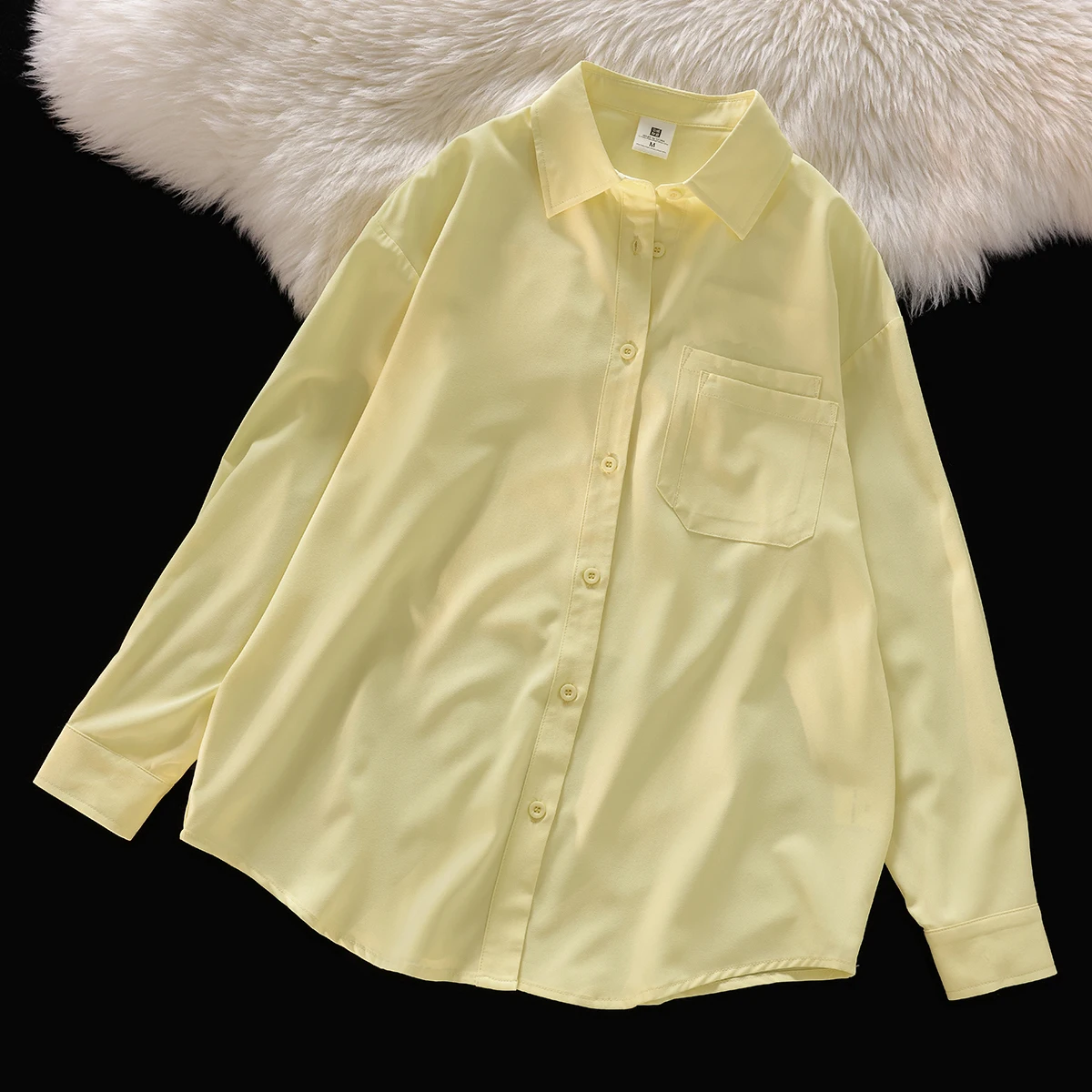 Versatile Simple Solid Long Sleeve Women Shirt 2025 Casual Turn Down Collar Single Breasted Tops Ladies Loose Commuting Blouse
Versatile Simple Solid Long Sleeve Women Shirt 2025 Casual Turn Down Collar Single Breasted Tops Ladies Loose Commuting Blouse