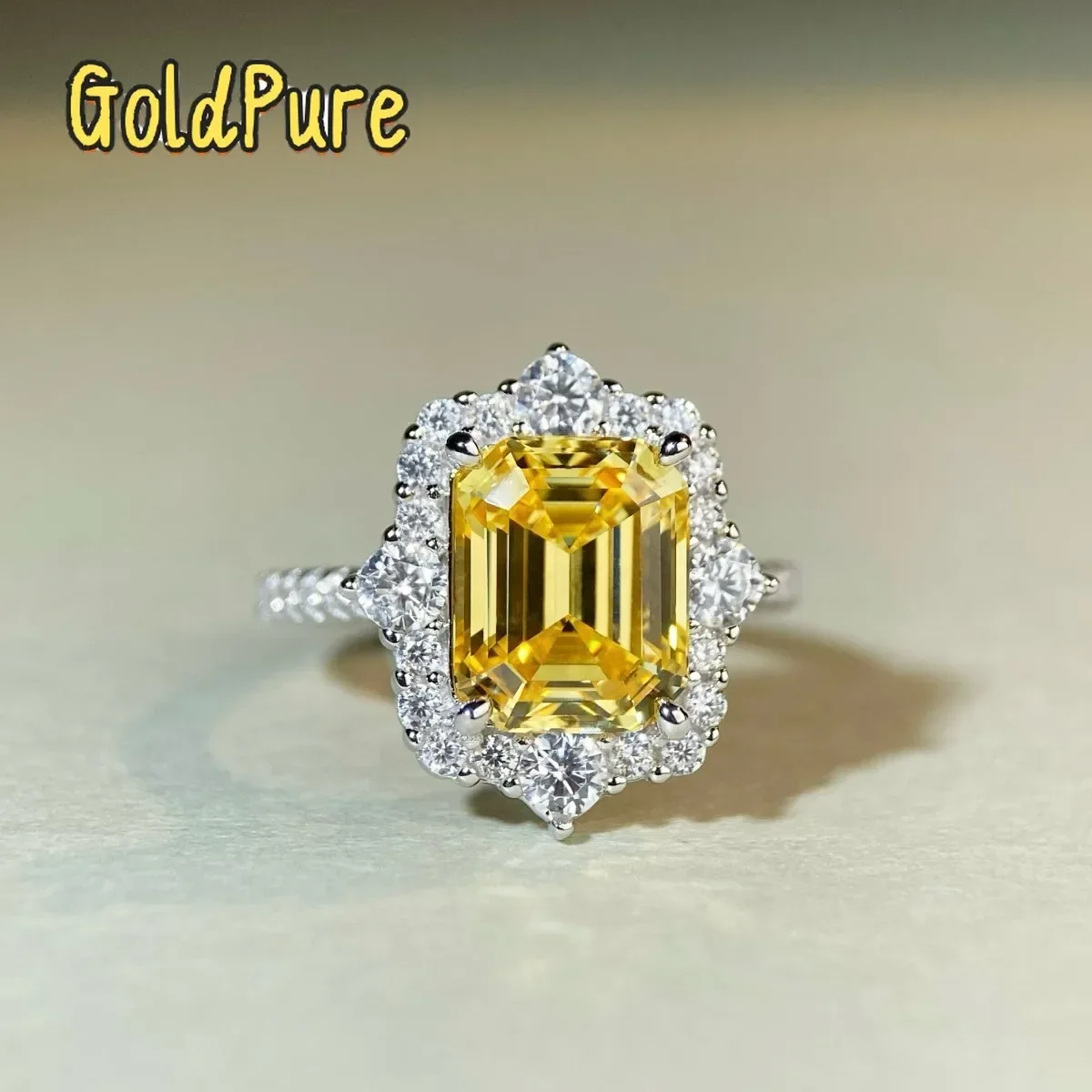 Goldpure Luxury Solid Platinum PT950 Women's Princess Square Diamond Ring Yellow Diamond Square Bag Moissanite Diamond Ring
Goldpure Luxury Solid Platinum PT950 Women's Princess Square Diamond Ring Yellow Diamond Square Bag Moissanite Diamond Ring