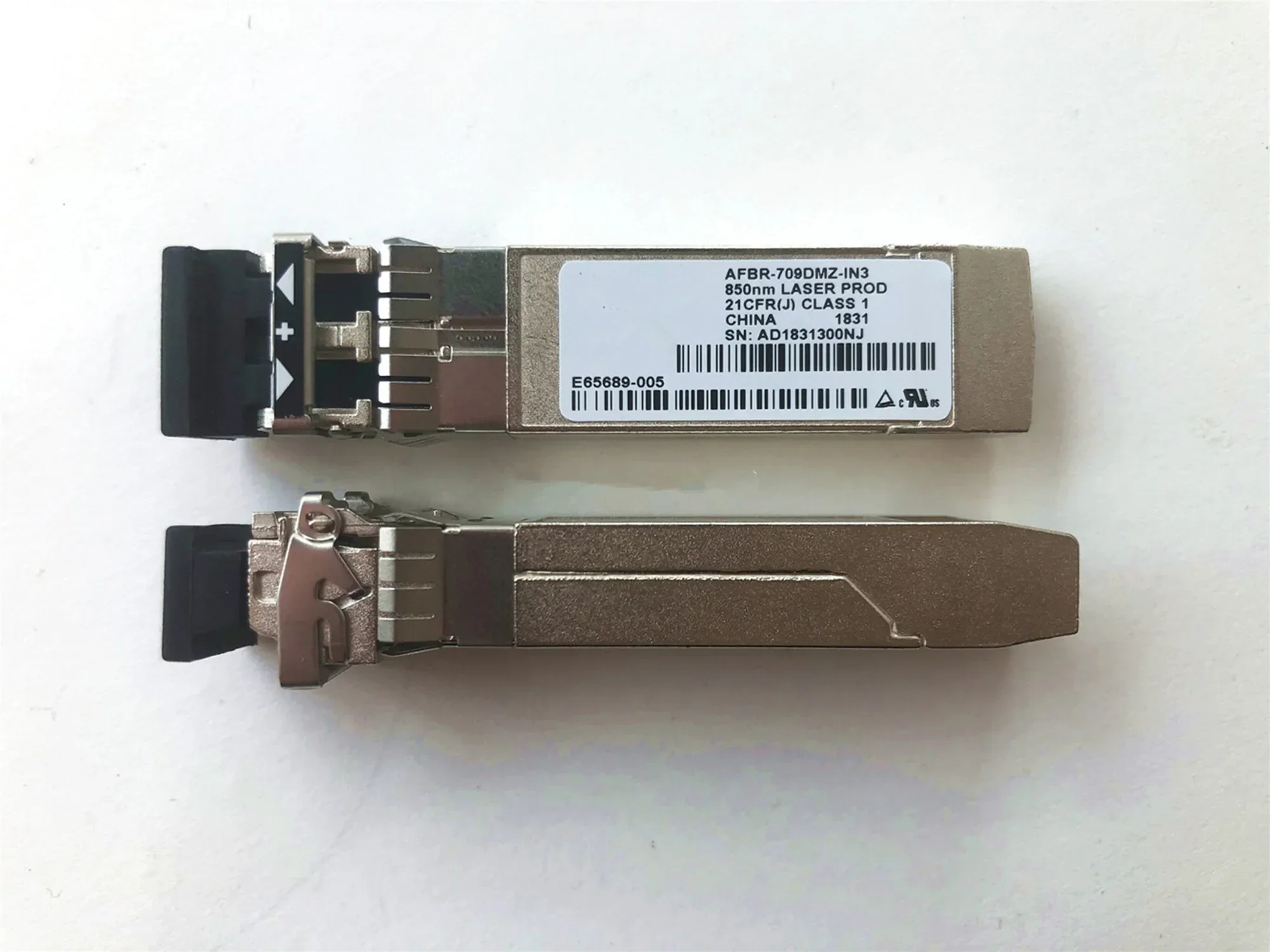 optical fiber sfp+ 10g AFBR-709DMZ-IN3 E65689-005 E10GSFPSR 850NM I-n-tel X520 X710 82599 Switch Network General Purpose Module
optical fiber sfp+ 10g AFBR-709DMZ-IN3 E65689-005 E10GSFPSR 850NM I-n-tel X520 X710 82599 Switch Network General Purpose Module