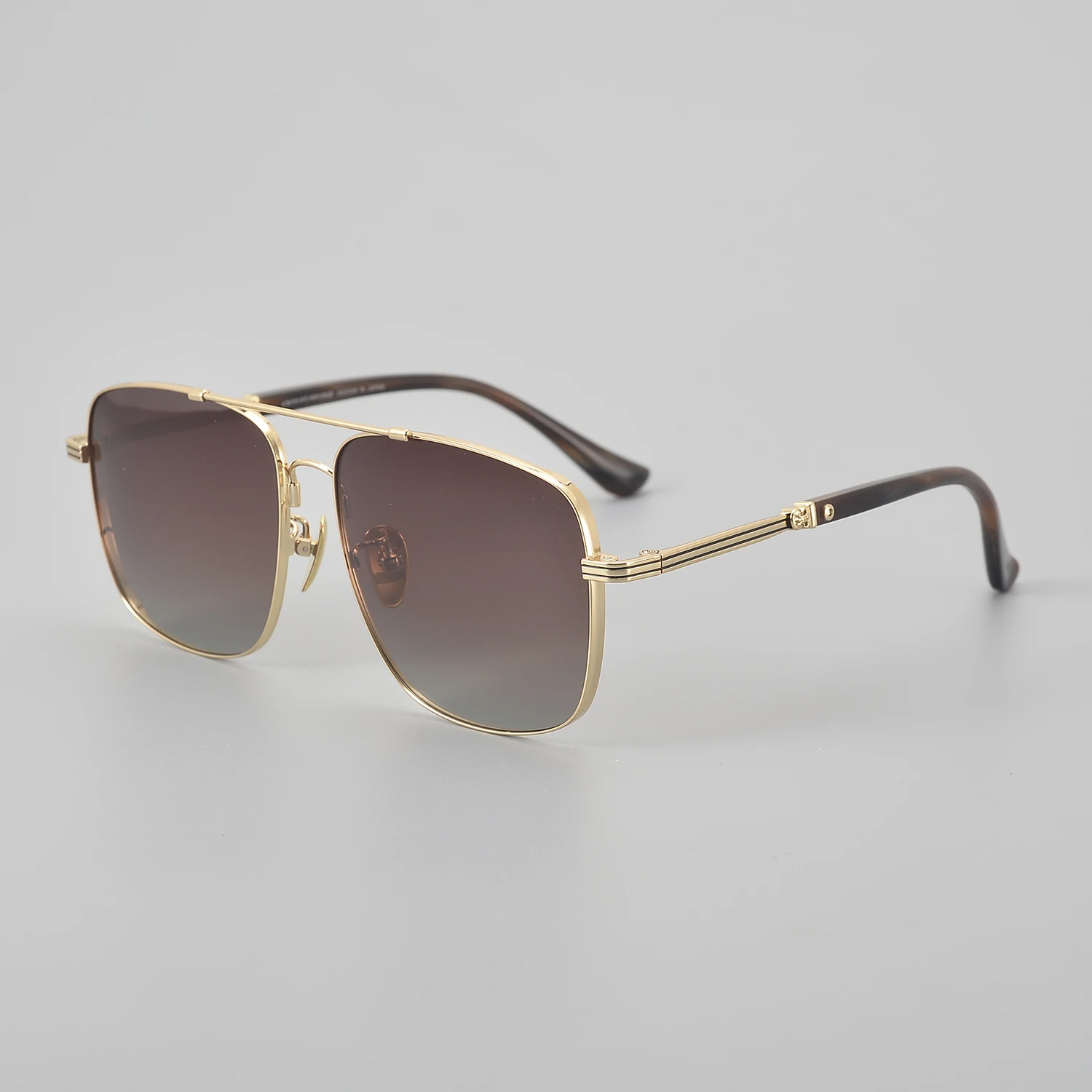 New Classic Fashion Men's Outdoor Driving Pilot Sun Glasses UV400 Brand Design High Quality Luxury Women's Sunglasses Cool
New Classic Fashion Men's Outdoor Driving Pilot Sun Glasses UV400 Brand Design High Quality Luxury Women's Sunglasses Cool