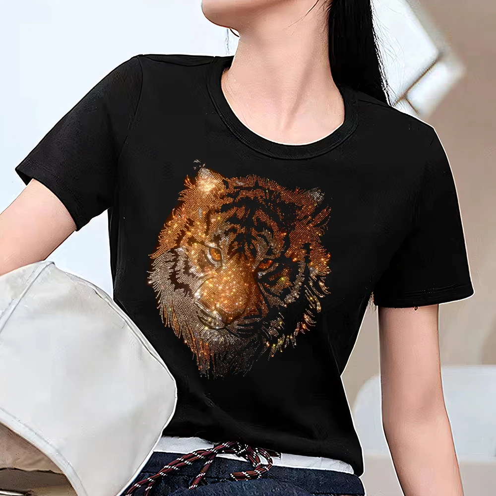 New Women's Luxury Rhinestone Short sleeves T-Shirt Elegant Design Soft Cotton tees Summer Diamond Casual Fashion Tops S-4XL
New Women's Luxury Rhinestone Short sleeves T-Shirt Elegant Design Soft Cotton tees Summer Diamond Casual Fashion Tops S-4XL