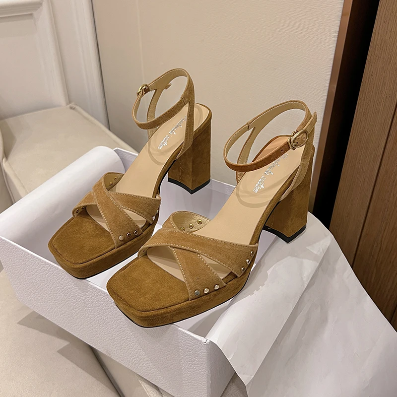 2023 Summer Women Sandals Fashion Elegant Thick Heels Platforms Suede Genuine Leather Pumps Party Wedding Shoes Woman Newest
2023 Summer Women Sandals Fashion Elegant Thick Heels Platforms Suede Genuine Leather Pumps Party Wedding Shoes Woman Newest