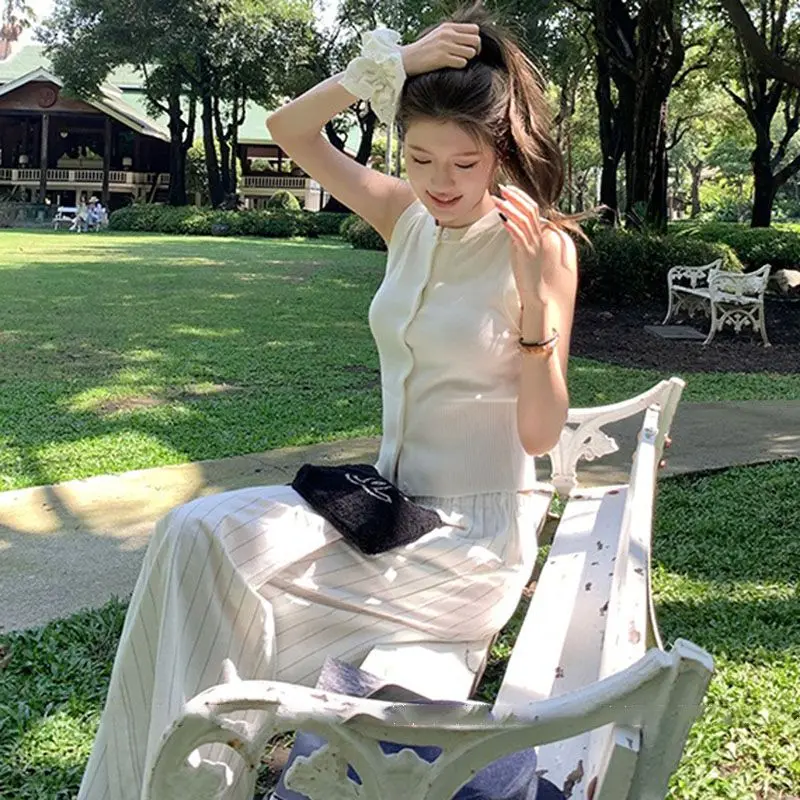 Vests Waistcoats Thin Womens Vest Halter Top Woman Fall Flannel Ribbed Sportwears Slim-Fitting Streetwears Waistcoat Dynamic Y2K
Vests Waistcoats Thin Womens Vest Halter Top Woman Fall Flannel Ribbed Sportwears Slim-Fitting Streetwears Waistcoat Dynamic Y2K