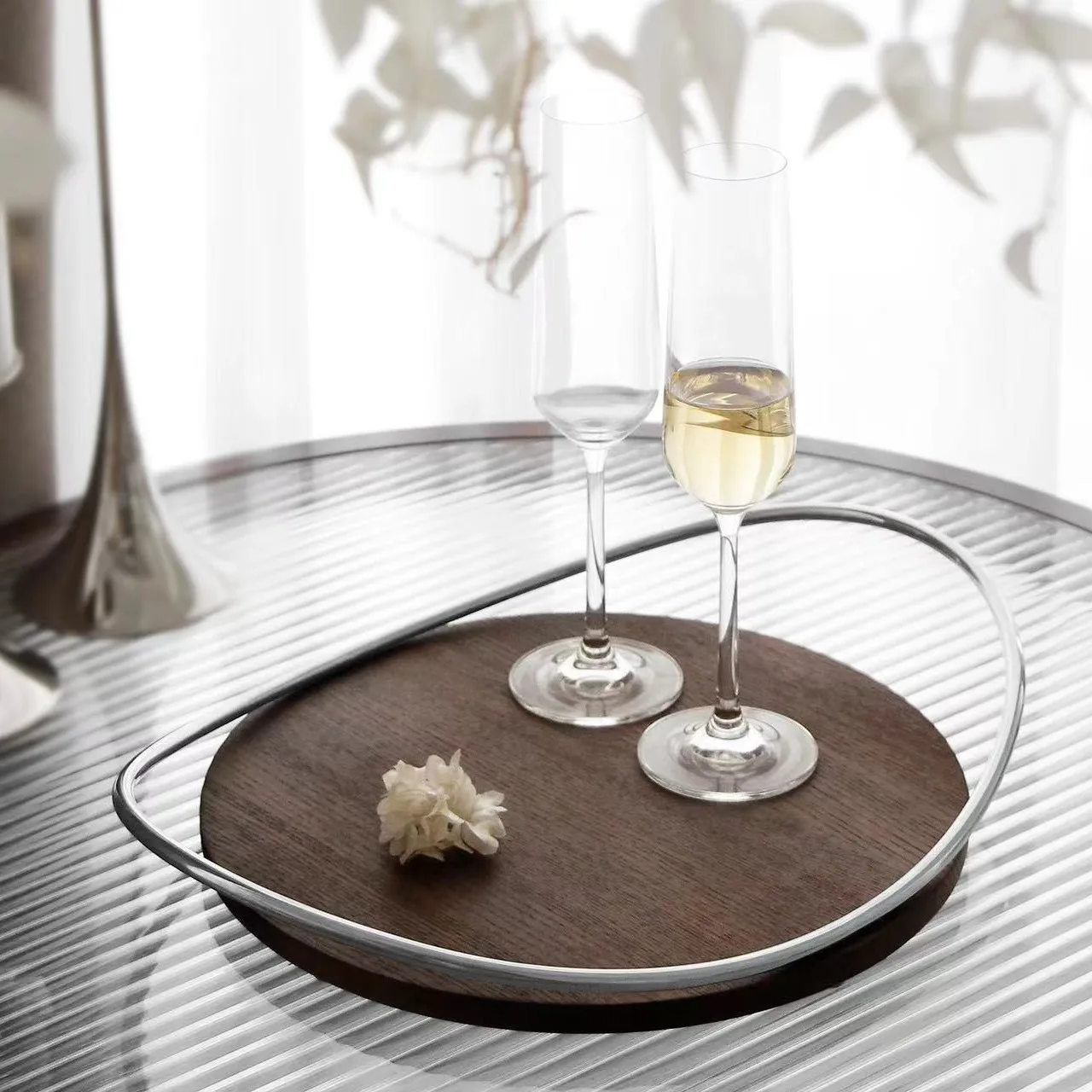Oval wood stainless steel tray afternoon coffee table coffee cup light luxury high-end mirror metal aromatherapy desktop wooden
Oval wood stainless steel tray afternoon coffee table coffee cup light luxury high-end mirror metal aromatherapy desktop wooden