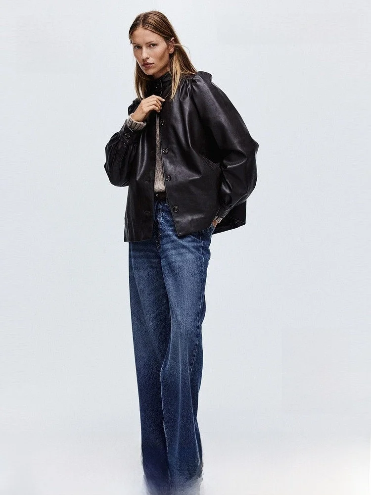 Elegant Style Coated Jacket for Women H&M Winter Collection 2025 PU Leather Stand Collar Regular Length Fashionable Outerwear
Elegant Style Coated Jacket for Women H&M Winter Collection 2025 PU Leather Stand Collar Regular Length Fashionable Outerwear