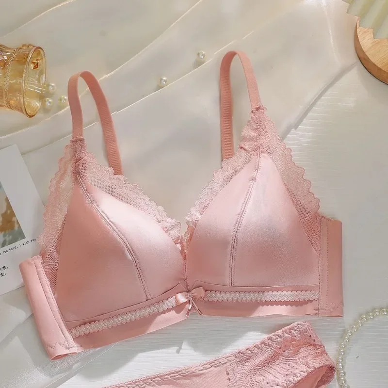 Kalapaopao Gather Push Up Bra Thin At The Top and Thick At The Bottom Double U-shaped Soft Support Structure Summer Must-have
Kalapaopao Gather Push Up Bra Thin At The Top and Thick At The Bottom Double U-shaped Soft Support Structure Summer Must-have