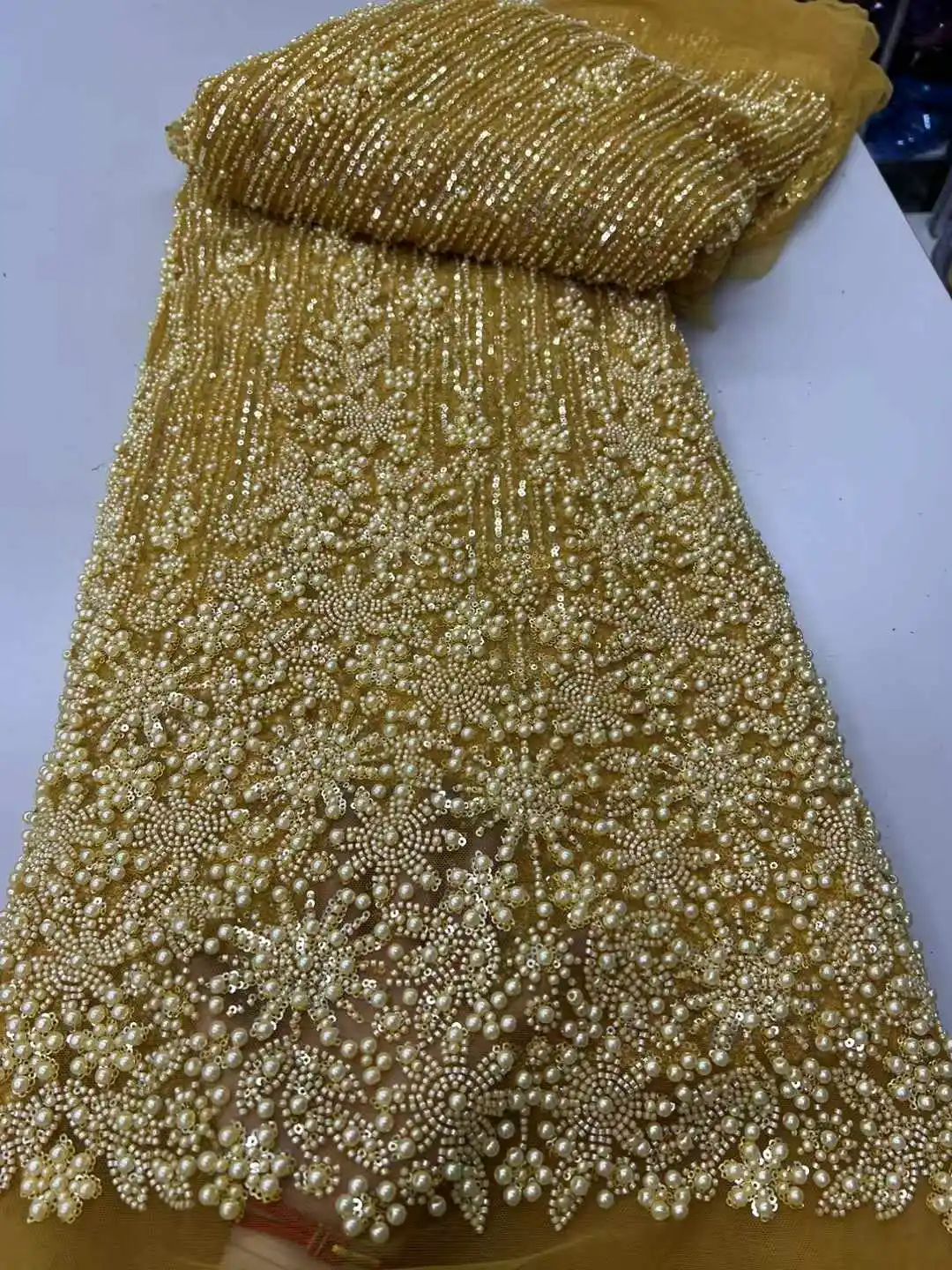 Luxury African Sequins Beaded Lace Fabric 2025 High Quality Lace 5 Yards Gold French Lace Fabric Nigerian Lace Fabrics For Party
Luxury African Sequins Beaded Lace Fabric 2025 High Quality Lace 5 Yards Gold French Lace Fabric Nigerian Lace Fabrics For Party