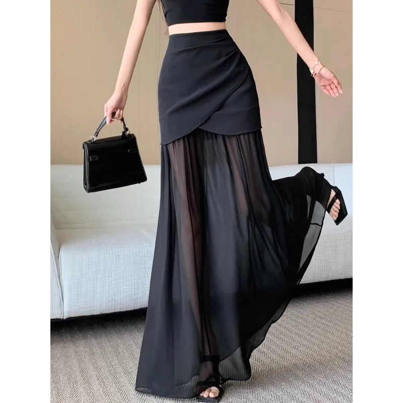 Mesh splicing skirt women's summer fashion temperament high waist sexy hot girl slightly transparent black dress
Mesh splicing skirt women's summer fashion temperament high waist sexy hot girl slightly transparent black dress