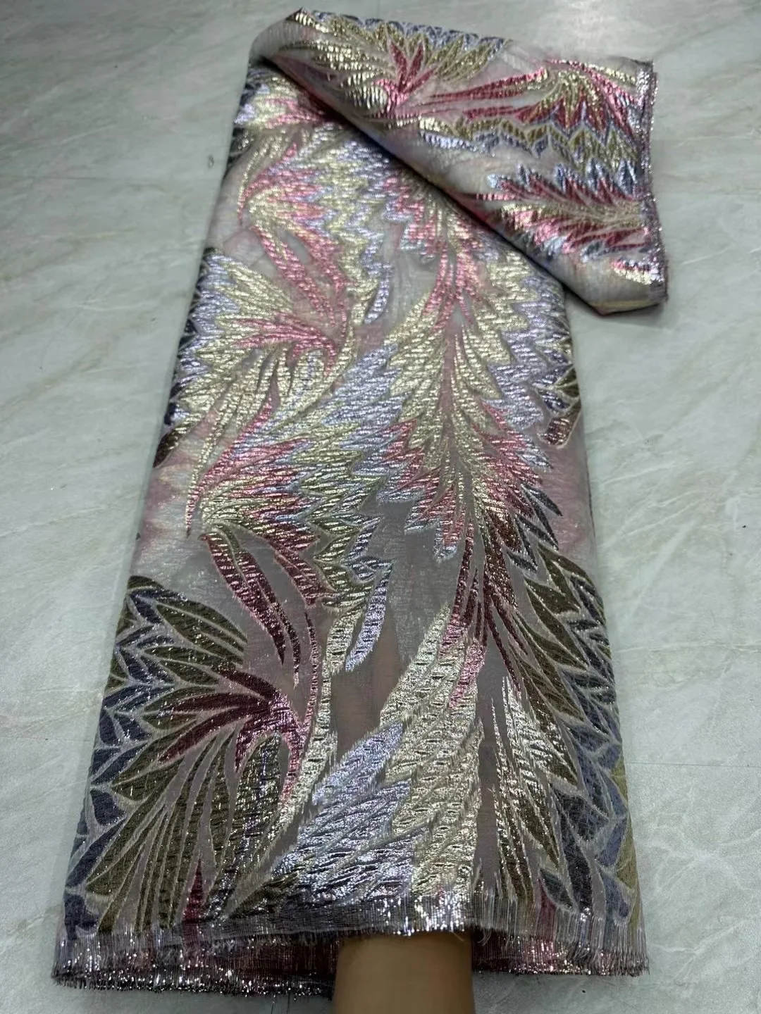 African 5Yards Fashion Embroidered Lace Fabrics for Women Sewing Prom Dresses Tulle Brocade Nigerian Jacquard Lace Fabric CW5916
African 5Yards Fashion Embroidered Lace Fabrics for Women Sewing Prom Dresses Tulle Brocade Nigerian Jacquard Lace Fabric CW5916