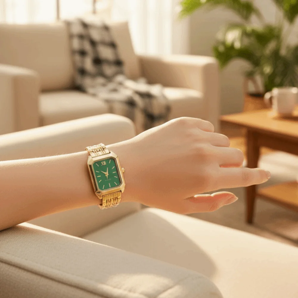 Slim Strap Rhinestone Quartz Watch Leaf Design Square Dial Women Quartz Watch Small Dial Pull Adjustable Rhinestone Watch
Slim Strap Rhinestone Quartz Watch Leaf Design Square Dial Women Quartz Watch Small Dial Pull Adjustable Rhinestone Watch