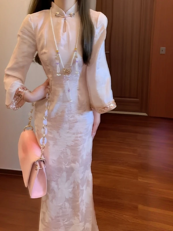 Elegant New Chinese Style Qipao Dress Bodycon Silhouette Gentle Wind Luxury Fashion Women's Clothing Spring 2026
Elegant New Chinese Style Qipao Dress Bodycon Silhouette Gentle Wind Luxury Fashion Women's Clothing Spring 2026