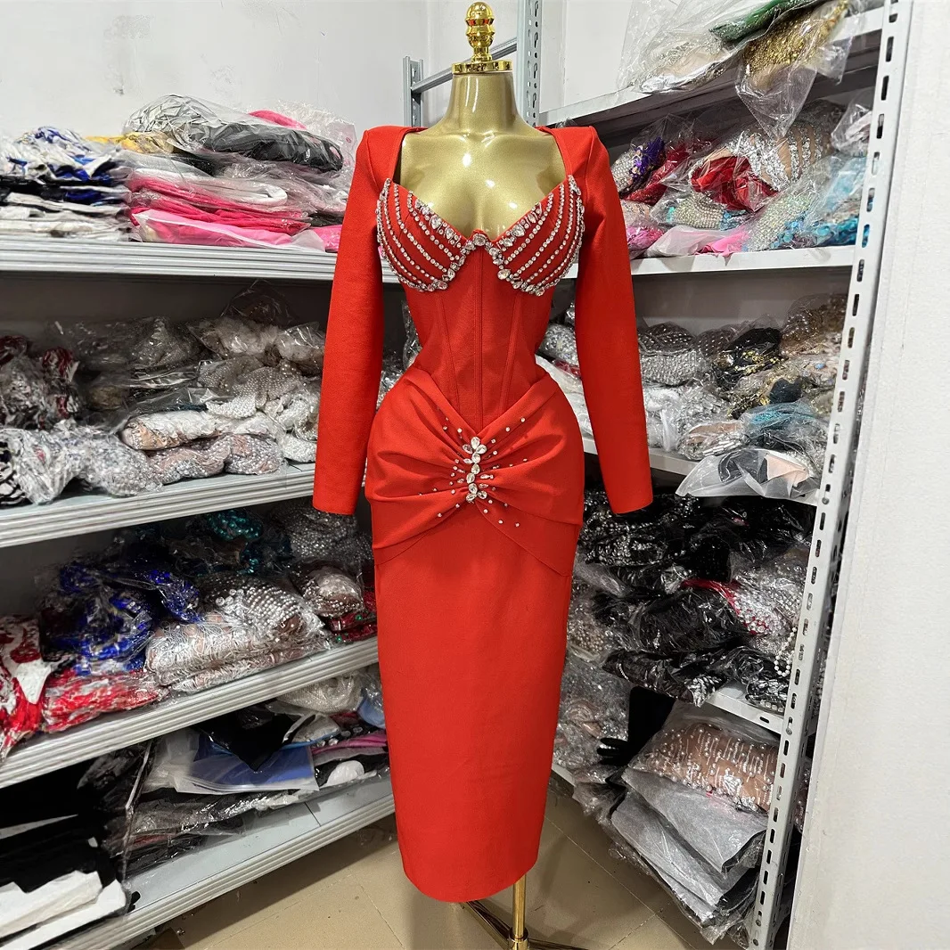Factory Sale Women Elegant Long Sleeve Square Collar Crystal Embroidery Long Celebrity Evening Party Gowns For 50-60 Years Lady
Factory Sale Women Elegant Long Sleeve Square Collar Crystal Embroidery Long Celebrity Evening Party Gowns For 50-60 Years Lady
