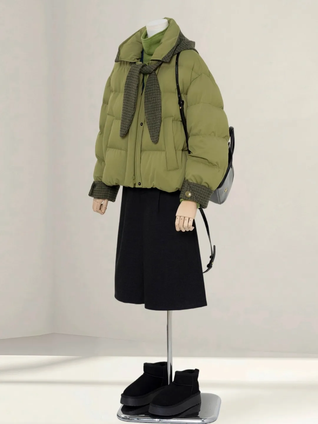 Korean Style Short Padded Jacket Women's Winter Coat Thick Warm Loose Fit Casual Cotton Outerwear Stylish Hooded Coat
Korean Style Short Padded Jacket Women's Winter Coat Thick Warm Loose Fit Casual Cotton Outerwear Stylish Hooded Coat