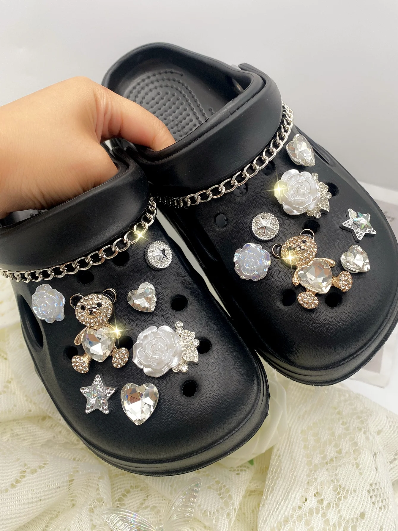 16 штук серебряной цепочки, роза, звезда из АБС-пластика, пряжка для обуви с медведем из АБС-пластика, украшение своими руками, подходит для женского песка
16 штук серебряной цепочки, роза, звезда из АБС-пластика, пряжка для обуви с медведем из АБС-пластика, украшение своими руками, подходит для женского песка