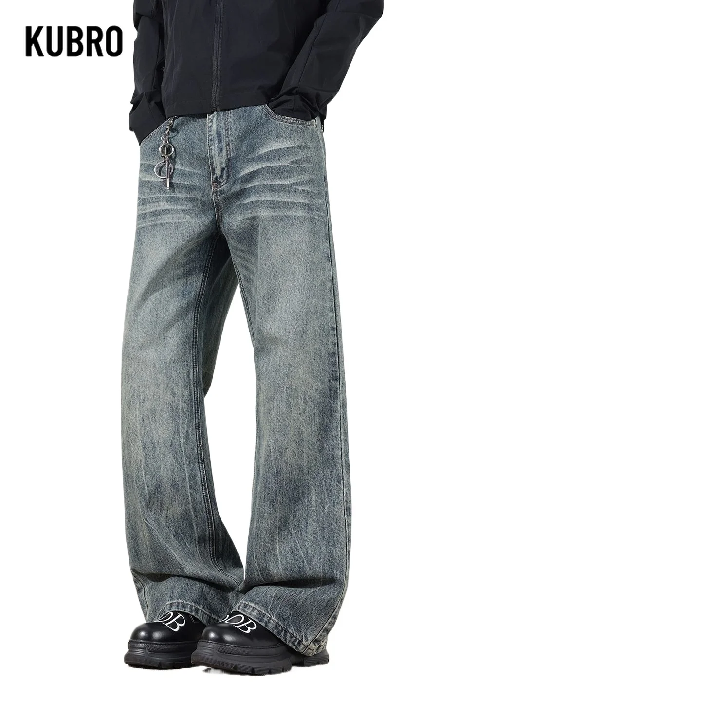 Американские ретро потрескавшиеся потертые расклешенные джинсы в форме молнии Свободные джинсы High Street для мужчин и женщин Мужские брюки
Американские ретро потрескавшиеся потертые расклешенные джинсы в форме молнии Свободные джинсы High Street для мужчин и женщин Мужские брюки