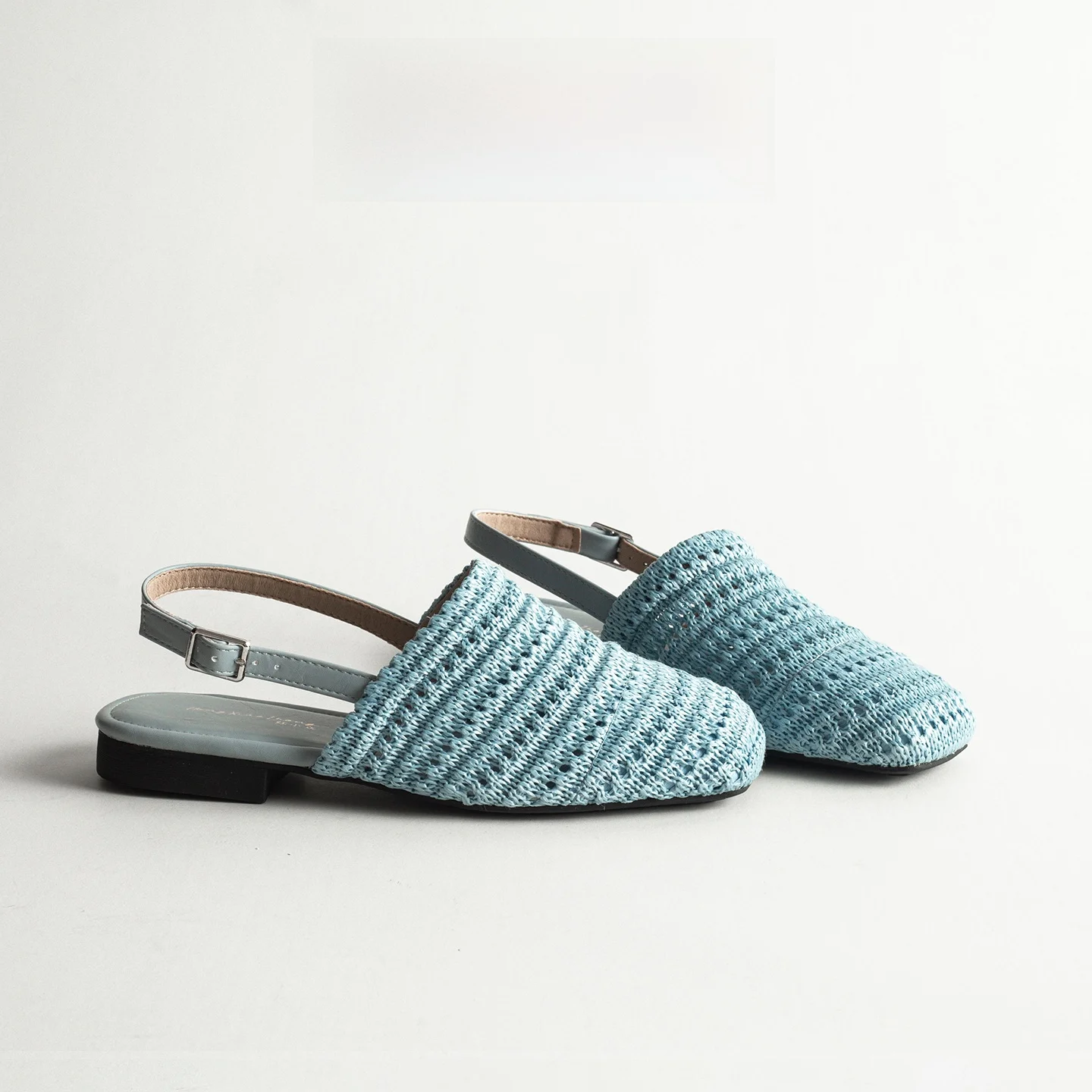 Bohemian Style Retro Woven Breathable Flat Sandals Women's Casual Wear Outerwear One-Strap Slip-On Summer Flats
Bohemian Style Retro Woven Breathable Flat Sandals Women's Casual Wear Outerwear One-Strap Slip-On Summer Flats