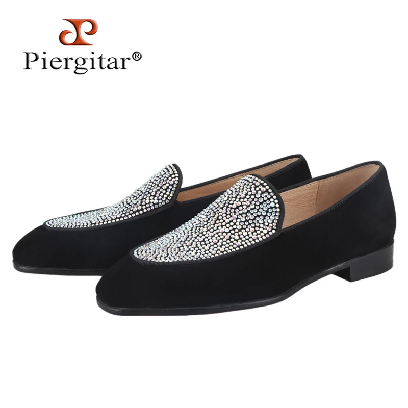 Piergitar Handmade Black Suede Men Loafers With Austrian Real Crystals Luxury Brand GZ Style Slip-On Smoking Slippers Red Soles
Piergitar Handmade Black Suede Men Loafers With Austrian Real Crystals Luxury Brand GZ Style Slip-On Smoking Slippers Red Soles