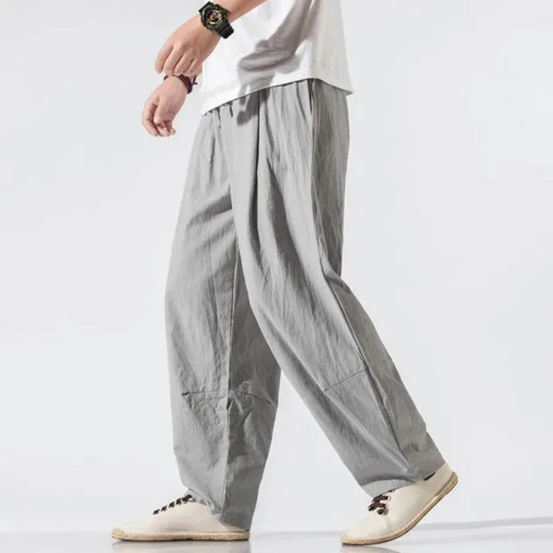 Мужские повседневные брюки из жатой ткани
Мужские повседневные брюки из жатой ткани