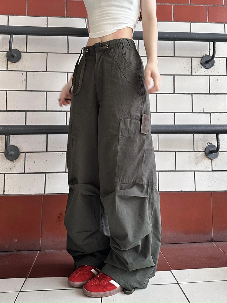 Уличные повседневные брюки свободного кроя с широкими штанинами, прямые, из хлопка, с тонкими боковыми карманами, на резинке на талии
Уличные повседневные брюки свободного кроя с широкими штанинами, прямые, из хлопка, с тонкими боковыми карманами, на резинке на талии