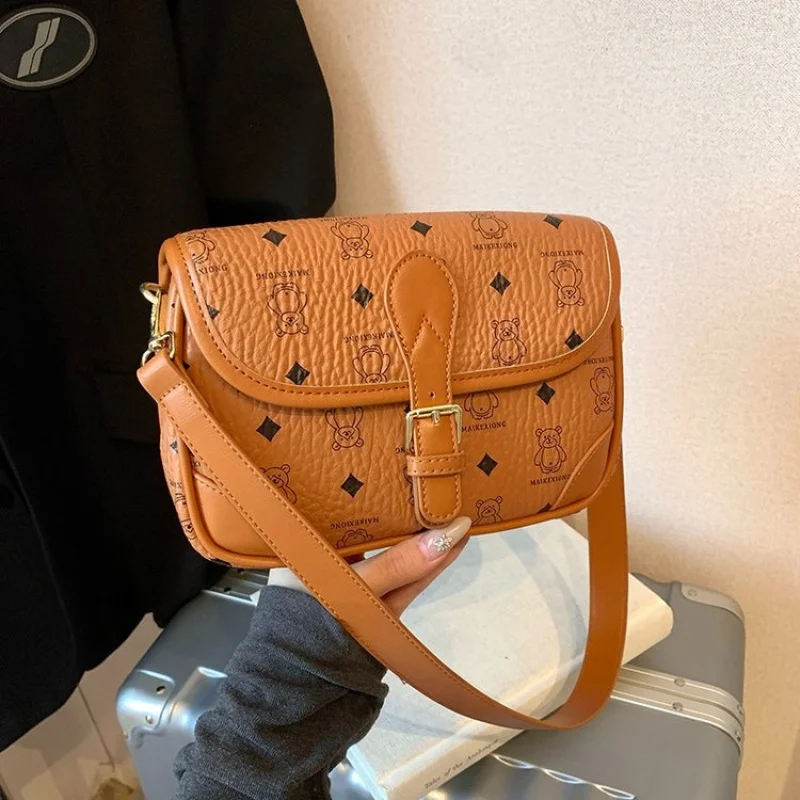 Trendy Unique Casual Shopper Bag For Women With Large Capacity Vintage Design High-end Minimalist Logo
Trendy Unique Casual Shopper Bag For Women With Large Capacity Vintage Design High-end Minimalist Logo