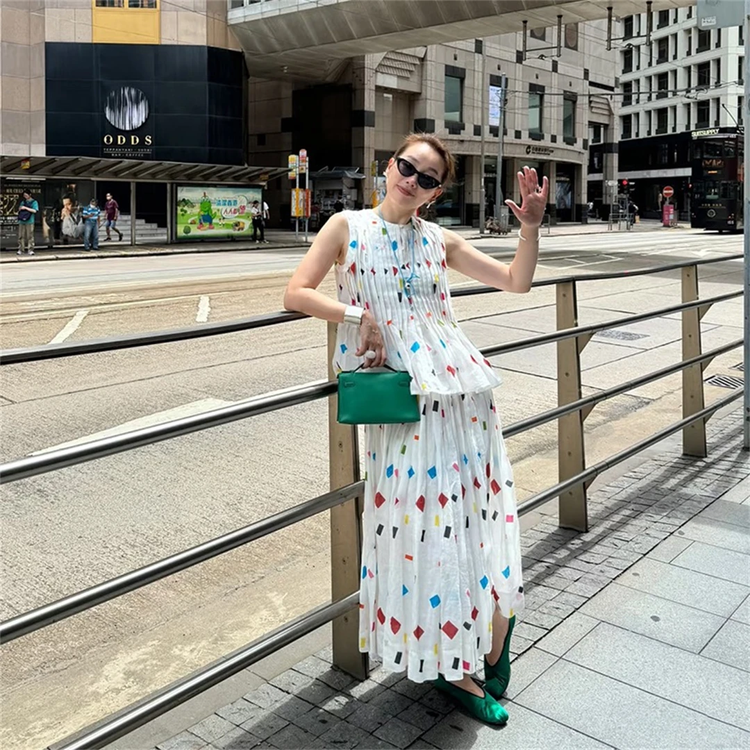 Fashionable Shirt Halter Neck Long Dress Women's Summer Breathable Cotton Geometric Print Gauze Skirt Design
Fashionable Shirt Halter Neck Long Dress Women's Summer Breathable Cotton Geometric Print Gauze Skirt Design
