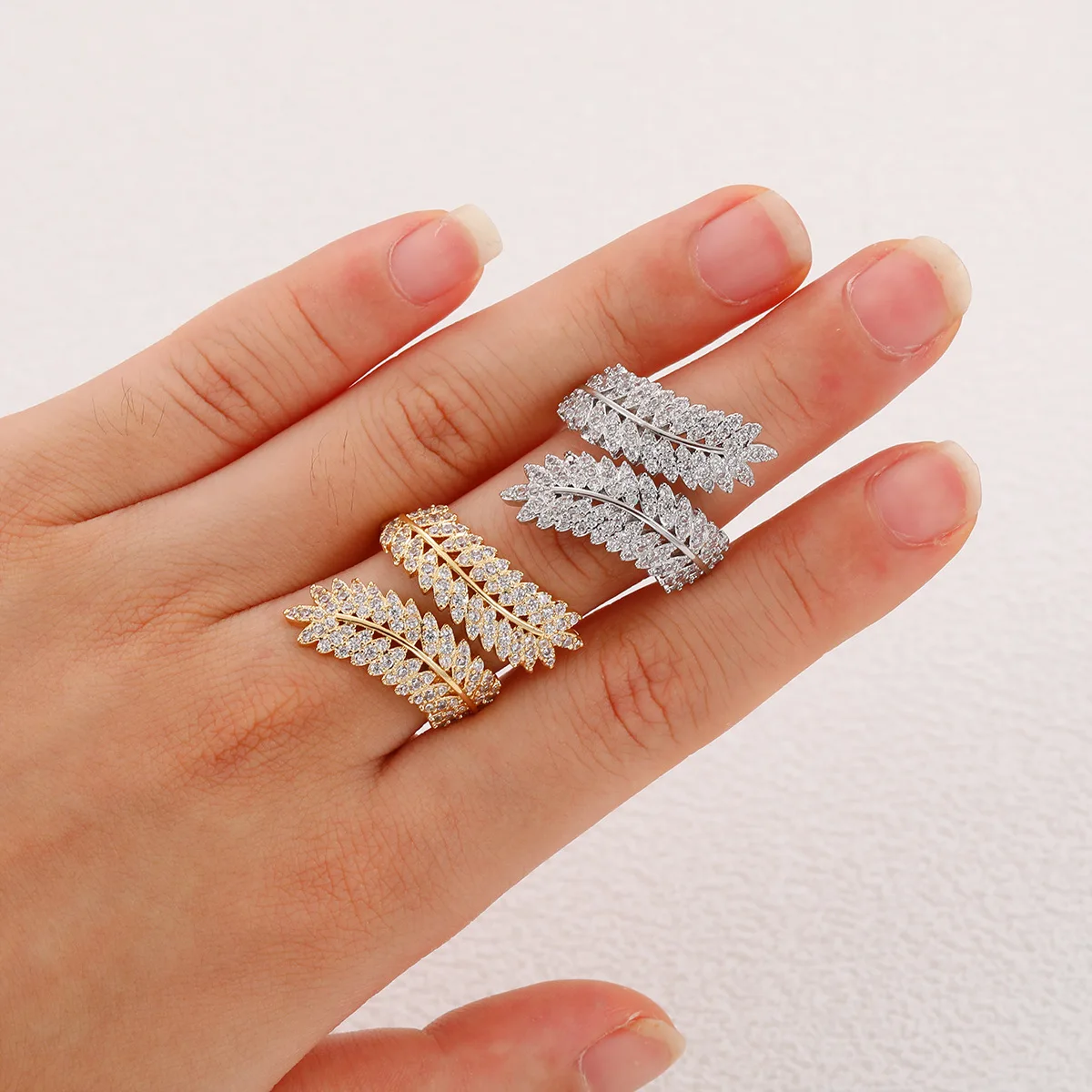 Wheat ear ring, female niche, high-end, non fading ring, fashionable, light luxury, versatile finger
Wheat ear ring, female niche, high-end, non fading ring, fashionable, light luxury, versatile finger