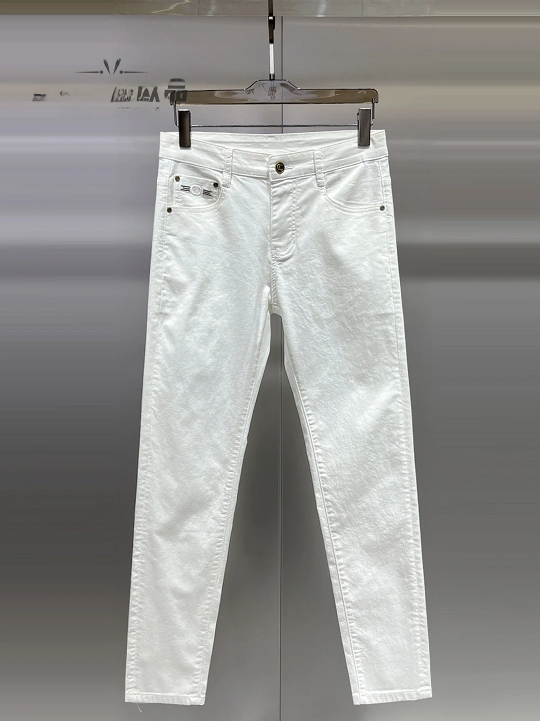 Spring Summer Men's White Slim Fit Stretch Denim Jeans Versatile Fashionable Elastic mid Waist Washed Cotton Polyester Blend
Spring Summer Men's White Slim Fit Stretch Denim Jeans Versatile Fashionable Elastic mid Waist Washed Cotton Polyester Blend