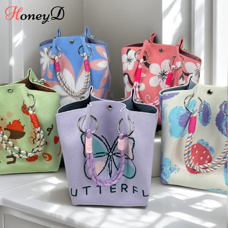 New Summer Bucket Bag Knitted Mobile Phone Bag Handbag Street Travel Change Purse Small Cute Korean Version Simple
New Summer Bucket Bag Knitted Mobile Phone Bag Handbag Street Travel Change Purse Small Cute Korean Version Simple