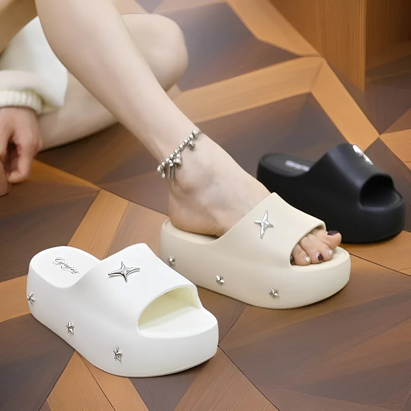 Feerldi Black white fashion woman's Slippers New 2025 high platform EVA casual slides sandals concise beach clogs women shoes
Feerldi Black white fashion woman's Slippers New 2025 high platform EVA casual slides sandals concise beach clogs women shoes