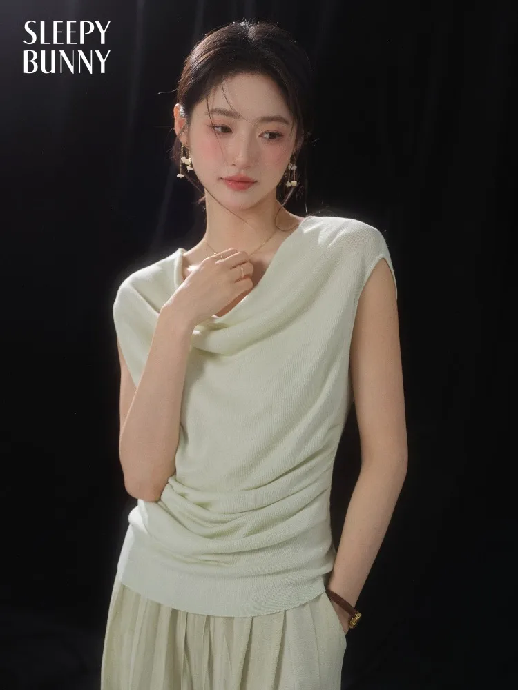 Women Draped Neck T Shirt Sleeveless Top Slim Fit Tee Elegant Soft Summer Casual Basic Commuter Outfit Lady Minimal Chic Style
Women Draped Neck T Shirt Sleeveless Top Slim Fit Tee Elegant Soft Summer Casual Basic Commuter Outfit Lady Minimal Chic Style