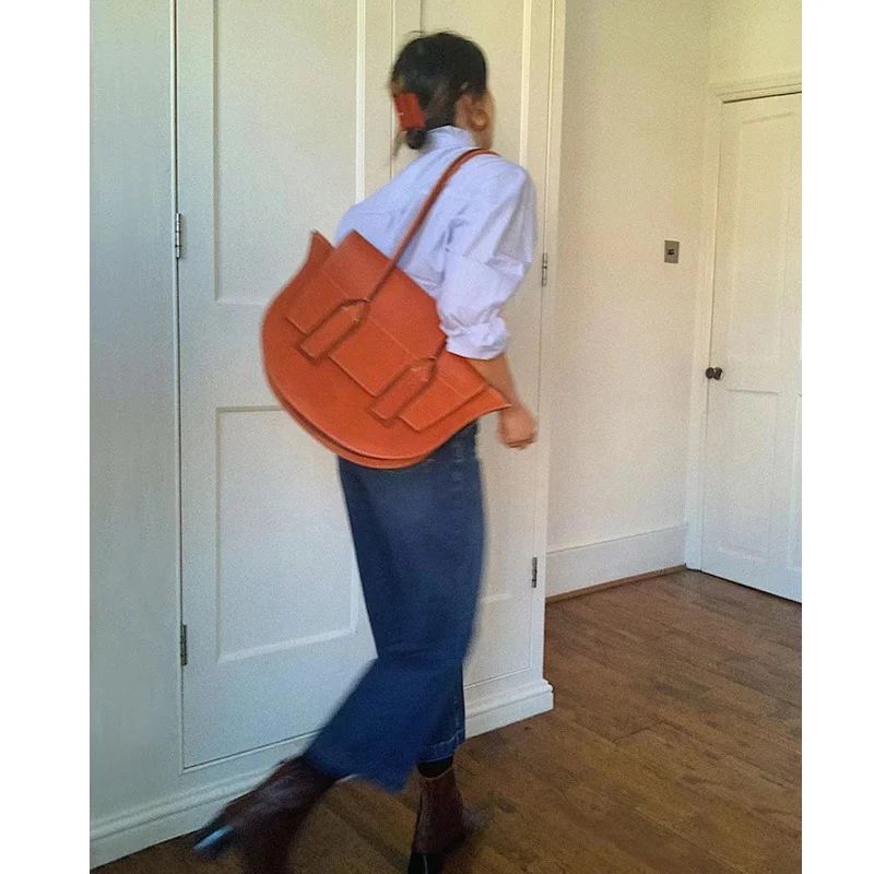 Sle FFROI Top Layer Cowhide Leather Tote Bag Large Capaci Retro Commuter op Bag Single oulder Bag
Sle FFROI Top Layer Cowhide Leather Tote Bag Large Capaci Retro Commuter op Bag Single oulder Bag