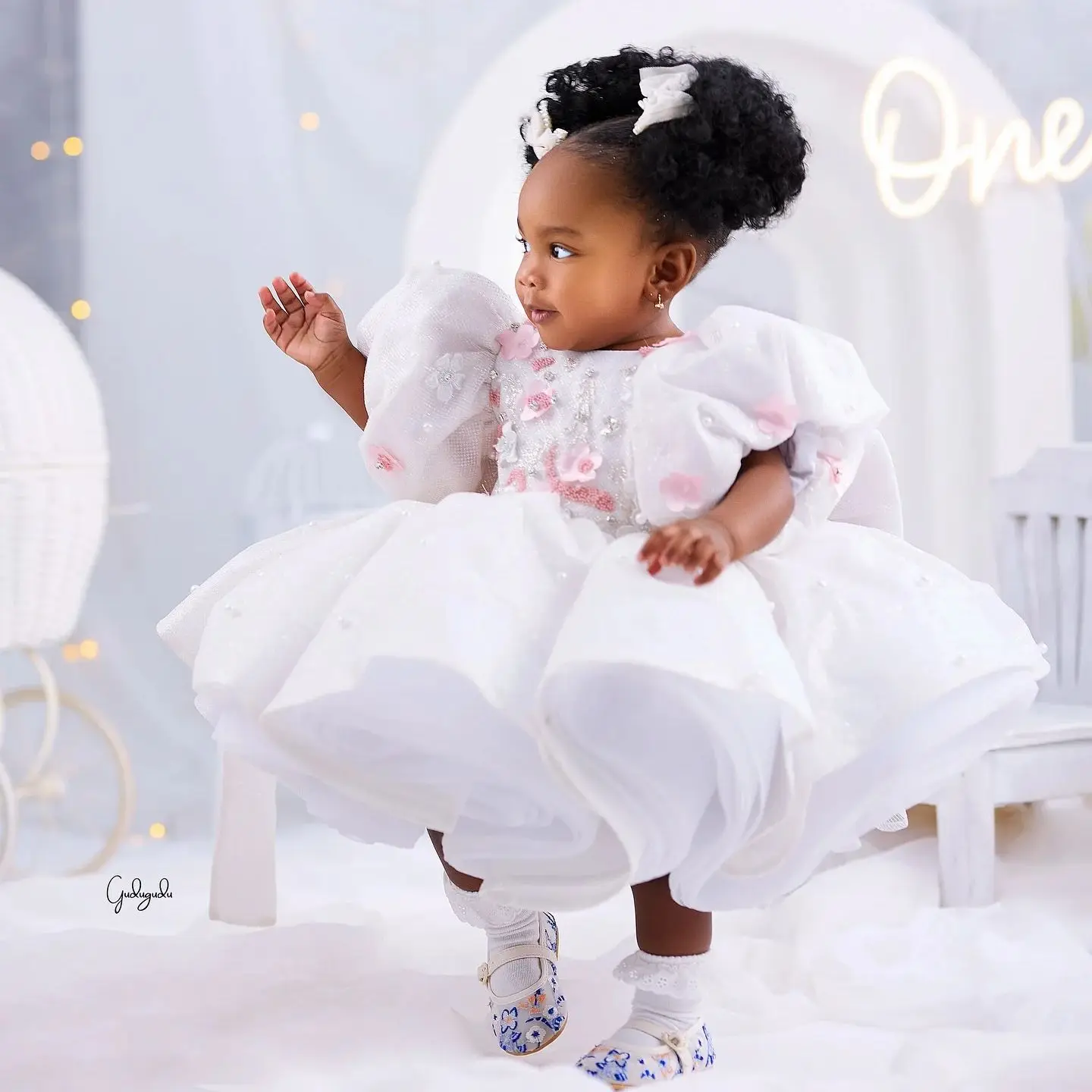 White Little Girls Flower Girl Dresses for Wedding Customized Sequined Short Sleeve Birthday Gowns Party Dress
White Little Girls Flower Girl Dresses for Wedding Customized Sequined Short Sleeve Birthday Gowns Party Dress