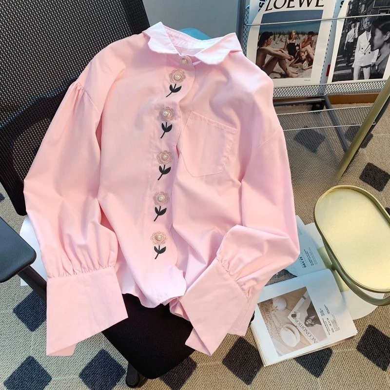 Elegant Pink Sweet Flower Embroidery Shirt Women Long Sleeved Blusas Mujer 2025 Spring Autumn New Single Breasted Blouses 
Elegant Pink Sweet Flower Embroidery Shirt Women Long Sleeved Blusas Mujer 2025 Spring Autumn New Single Breasted Blouses