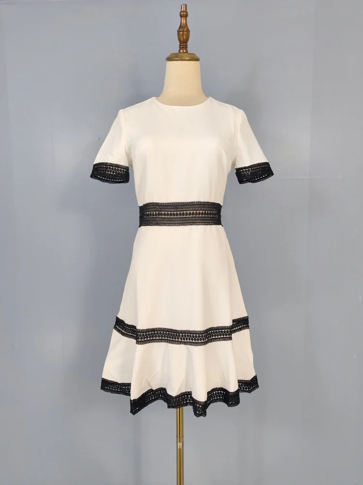 Elegant Embroidered Hollow out Short Sleeve White Dress Commute Fashion Date Casual A-Line Skirt Polyester Fabric Women's Dress
Elegant Embroidered Hollow out Short Sleeve White Dress Commute Fashion Date Casual A-Line Skirt Polyester Fabric Women's Dress