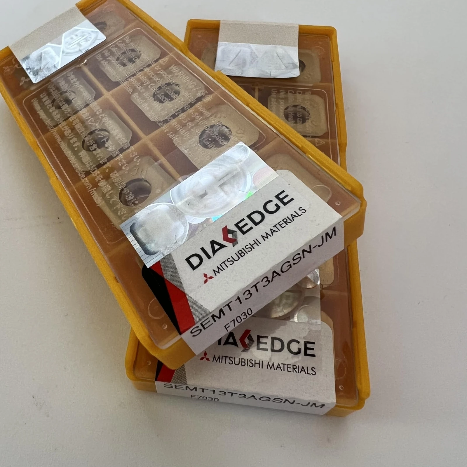 SEMT13T3AGSN-JM F7030 / Carbide blades 10 pieces 
SEMT13T3AGSN-JM F7030 / Carbide blades 10 pieces