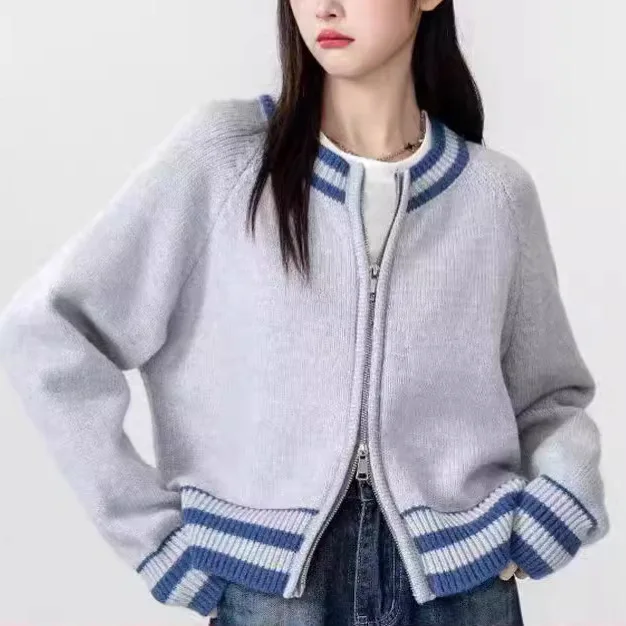 Women's Autumn Winter Short Knitted Cardigan Soft Waxy Atmosphere Double-Ended Zipper Sweater Jacket Contrasting Colors
Women's Autumn Winter Short Knitted Cardigan Soft Waxy Atmosphere Double-Ended Zipper Sweater Jacket Contrasting Colors