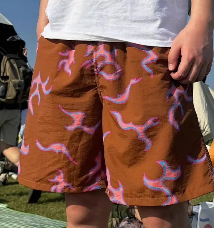 Новинка 2025, роскошные мужские шорты Flame Le Fleur Tyler The Creator, удобные камуфляжные уличные хлопковые повседневные шорты для скейтборда # а25
Новинка 2025, роскошные мужские шорты Flame Le Fleur Tyler The Creator, удобные камуфляжные уличные хлопковые повседневные шорты для скейтборда # а25