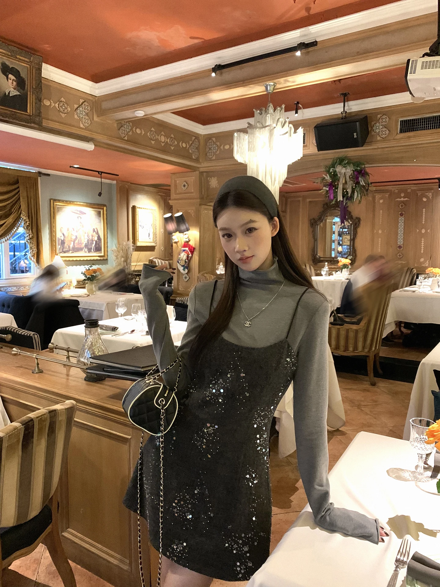 Красная шерстяная юбка Celebri Dr, женская осенне-зимняя новинка, утягивающая юбка маленького размера с высокой талией, длинная све
Красная шерстяная юбка Celebri Dr, женская осенне-зимняя новинка, утягивающая юбка маленького размера с высокой талией, длинная све