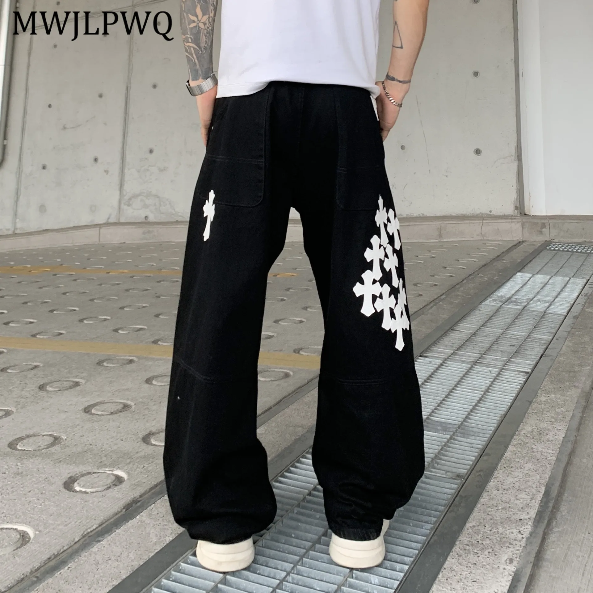 MWJLPWQ For Men Embroidery Spliced Jeans American Trendy Niched Design Loose Casual Straight Wide-Leg Pant 2025 Autumn New 11395
MWJLPWQ For Men Embroidery Spliced Jeans American Trendy Niched Design Loose Casual Straight Wide-Leg Pant 2025 Autumn New 11395