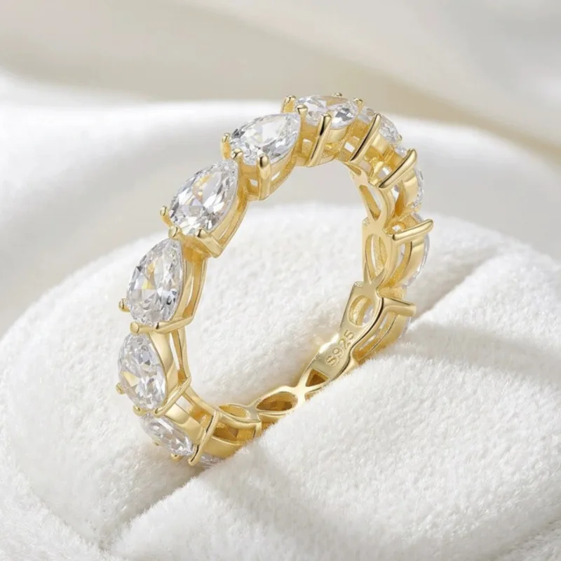 S925 sterling silver hot-selling light luxury water drop ring, moissanite ring for women, luxurious wedding ring with exquisite
S925 sterling silver hot-selling light luxury water drop ring, moissanite ring for women, luxurious wedding ring with exquisite