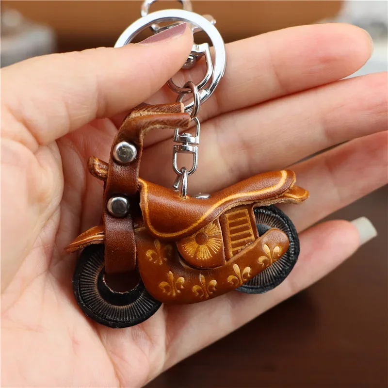 Top Layer Cowhide Mini Motorcycle Keychain Creative Personalized Pendant Motorcycle Bag Accessories Cute Small Gifts
Top Layer Cowhide Mini Motorcycle Keychain Creative Personalized Pendant Motorcycle Bag Accessories Cute Small Gifts