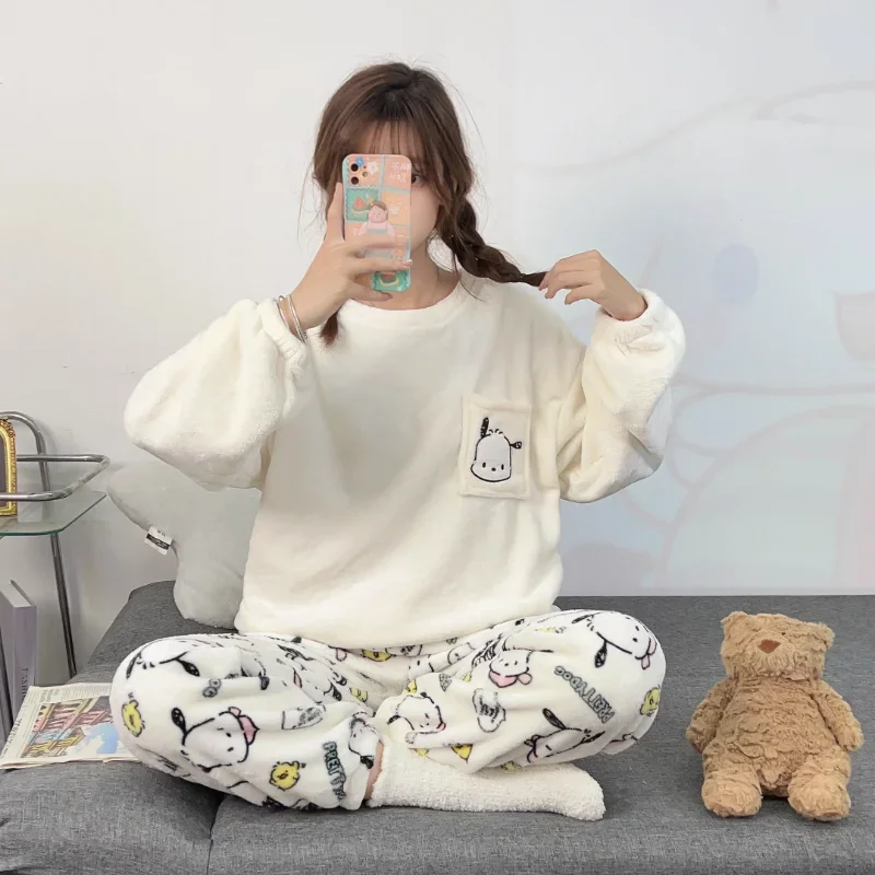 new Pacha Dog Sanrio Pajamas Crew Neck Long Sleeve Winter Warm Suit Coral Fleece Women's Pajamas Two-piece Casual Loungewear
new Pacha Dog Sanrio Pajamas Crew Neck Long Sleeve Winter Warm Suit Coral Fleece Women's Pajamas Two-piece Casual Loungewear
