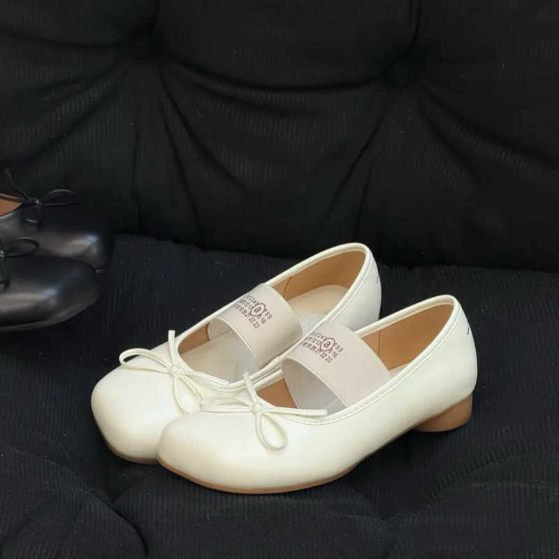 New Women's Mary Jane Shoes Exquisite Round Head Low Heels for Woman Fashion Ballet Casual Shoes Designer Shoes Zapatos De Mujer
New Women's Mary Jane Shoes Exquisite Round Head Low Heels for Woman Fashion Ballet Casual Shoes Designer Shoes Zapatos De Mujer