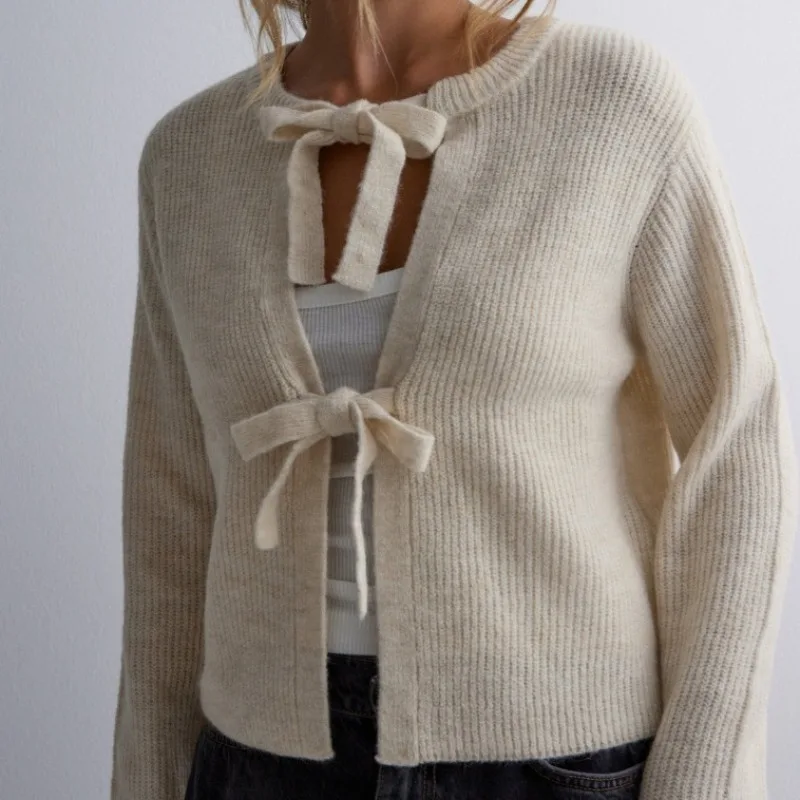 2024 Autumn and Winter New Women's Solid Lace Up Cardigan Temperament Commuting Womens Clothing Loose Knitted Top Sweater Coat
2024 Autumn and Winter New Women's Solid Lace Up Cardigan Temperament Commuting Womens Clothing Loose Knitted Top Sweater Coat