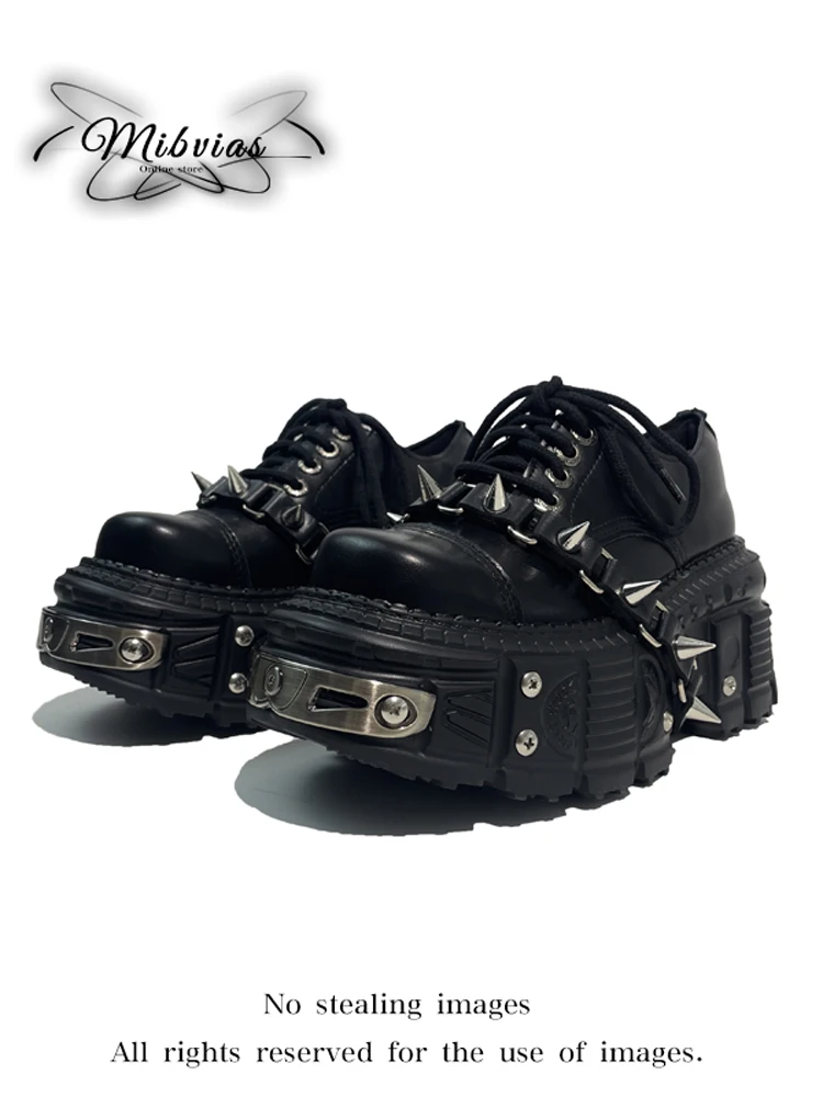 Mibvias Original Gothic Heavy Metal Subculture Platform Punk Style Y2K Spicy Girl Women's Shoes Thick Bottom Flats Fashionable
Mibvias Original Gothic Heavy Metal Subculture Platform Punk Style Y2K Spicy Girl Women's Shoes Thick Bottom Flats Fashionable